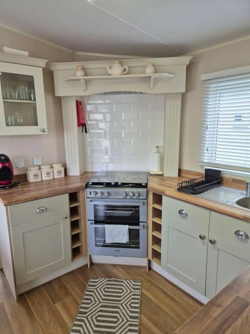 Amazing 2Bedroom Caravan In Lincoln, Таттершолл Экстерьер фото